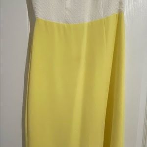 Party dress in yellow and white size 4
